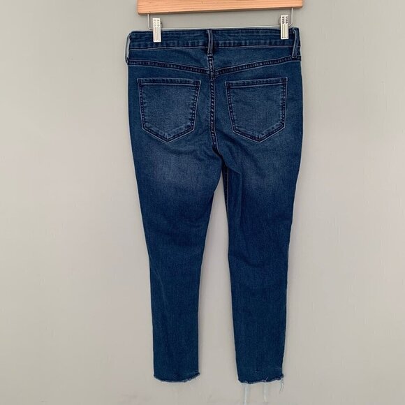 Old Navy Rockstar super skinny ankle distressed stretch denim jeans - Picture 4 of 10